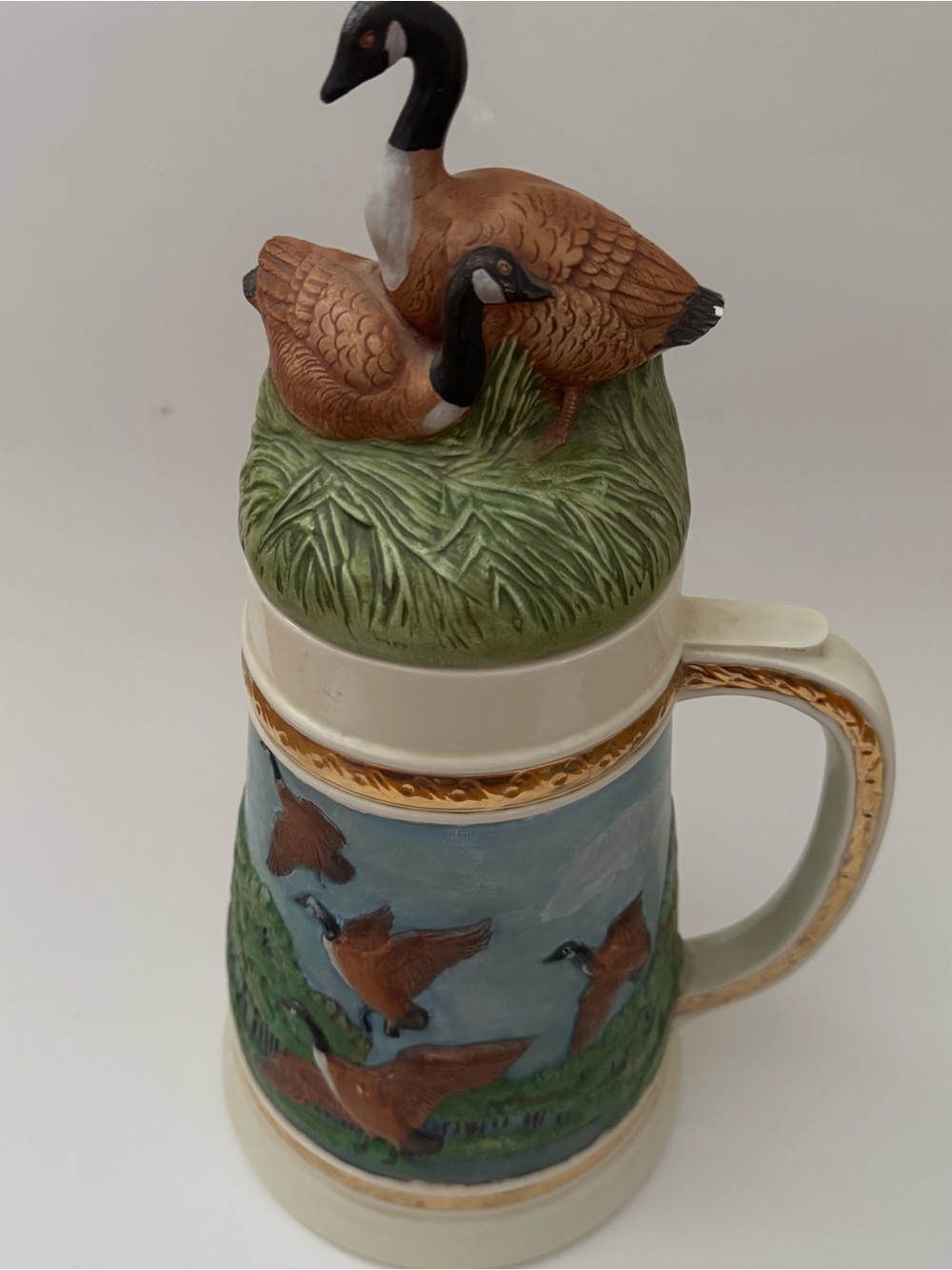 Decorative Canada Goose Ceramic Stein with Green Lid